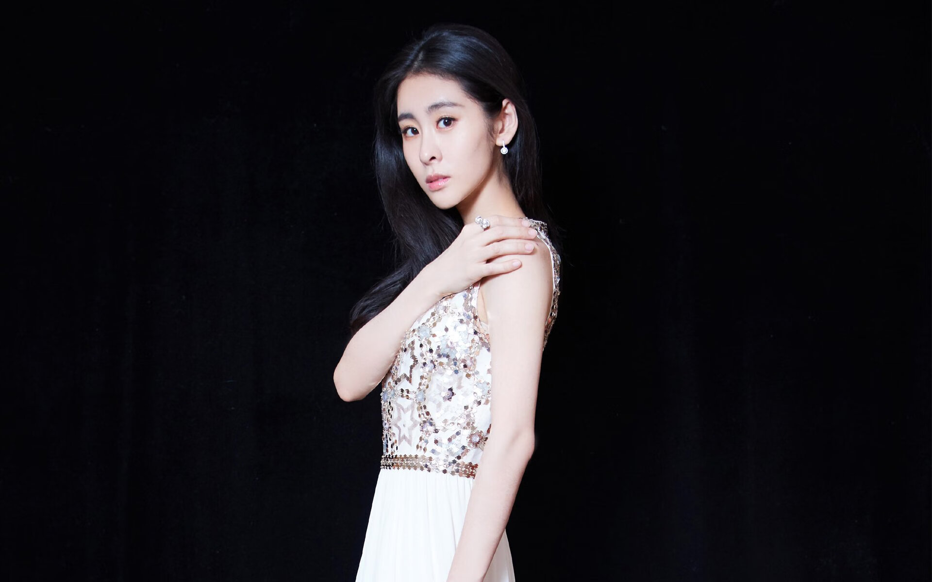 美国反曲弓女队在洲际射箭锦标赛中获得银牌，反曲弓世界冠军