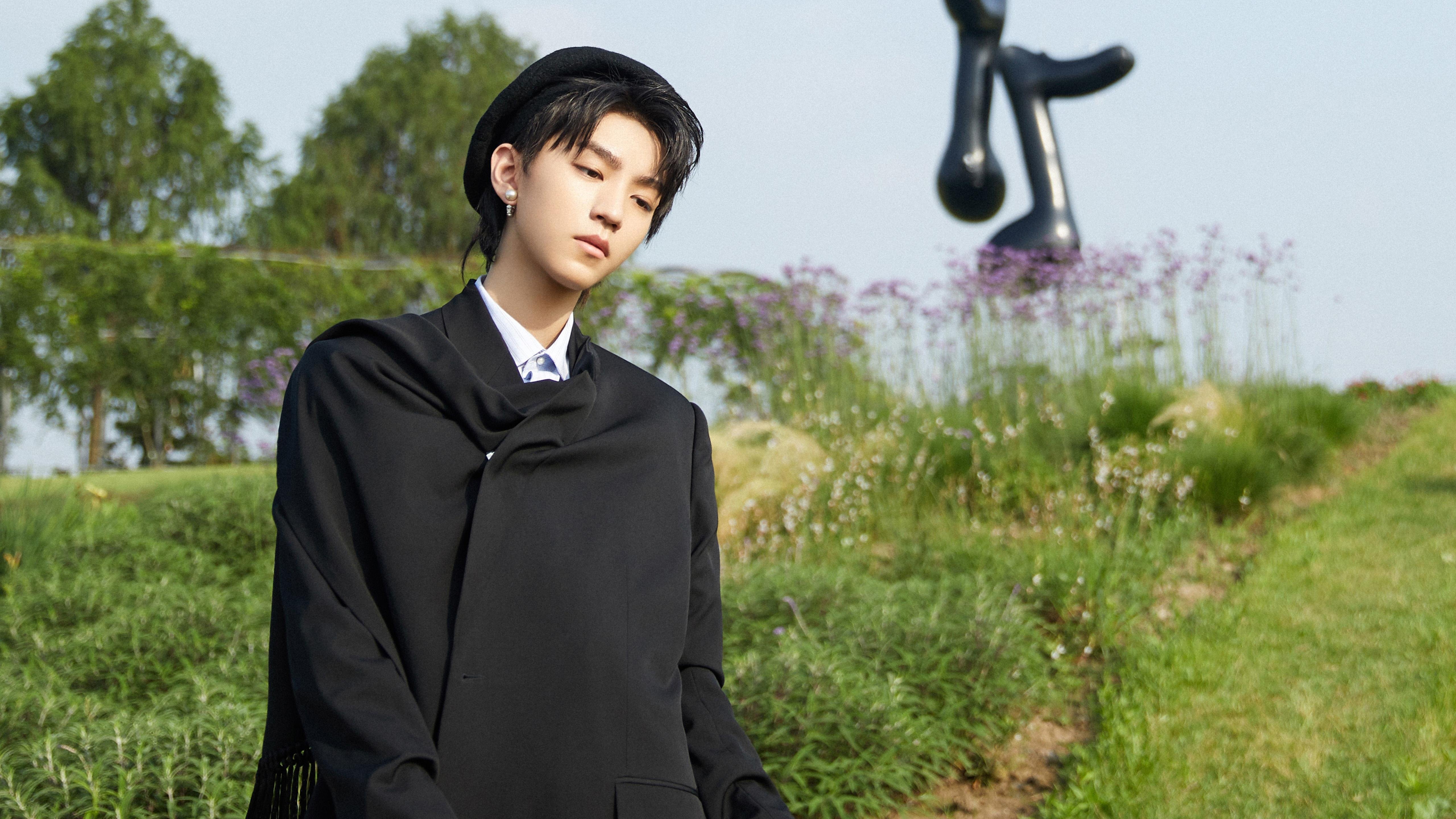 Jiu You-体育产业发展新机遇探讨，体育产业新发展格局