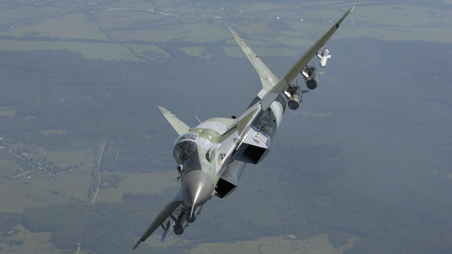 体育新闻中心发布冬季项目国家集训队轮换名单，国家队冬季训练服